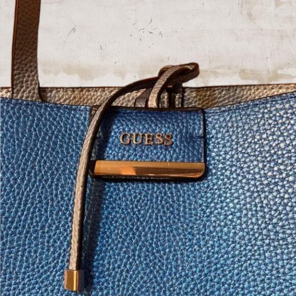 GUESS Metallic Reversible Tote Bag or Mask - Picture 3 of 6